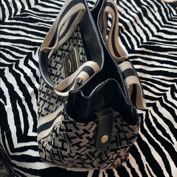 Tommy Hilfiger Bag - Picture 4 of 8